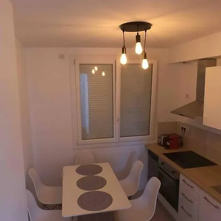 Apartment Tres Beau T4 A Plage *